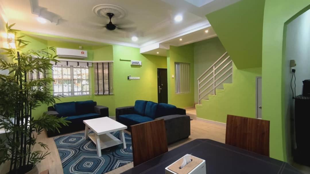 Homestay Dr. Z Klang Buitenkant foto
