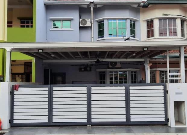 Homestay Dr. Z Klang Buitenkant foto