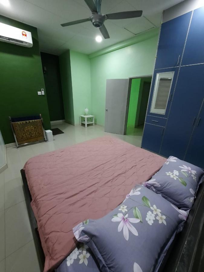 Homestay Dr. Z Klang Buitenkant foto